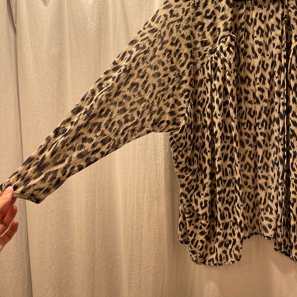 Animal print cardigan, size small - Picture 2 of 4